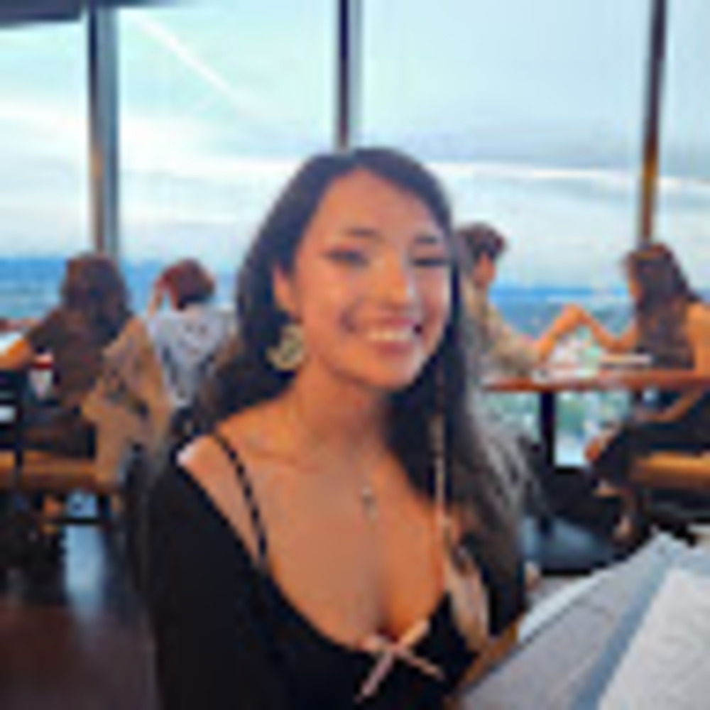 Meet your Posher, Adriana